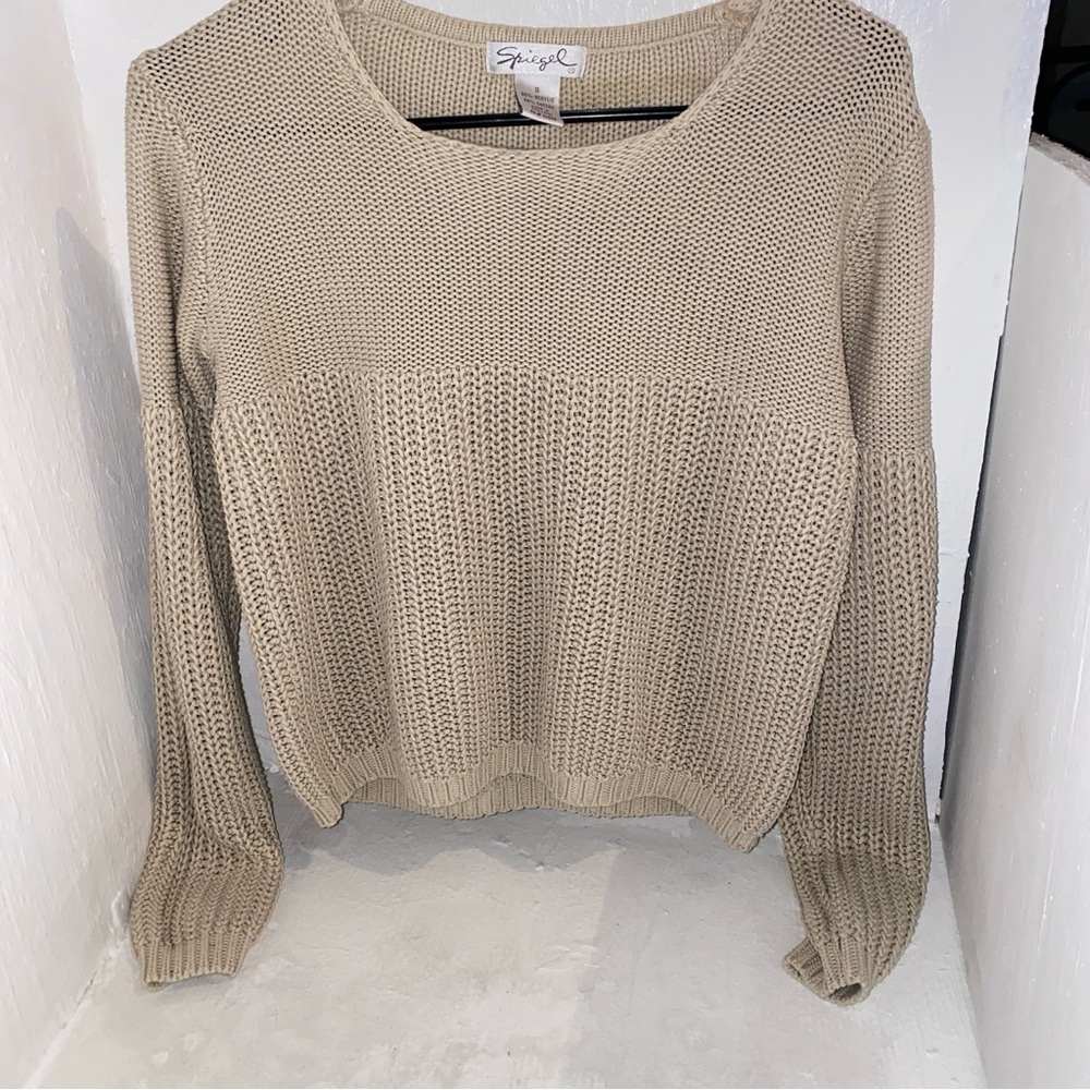 Signature Women's Beige Crew Neck Sweater